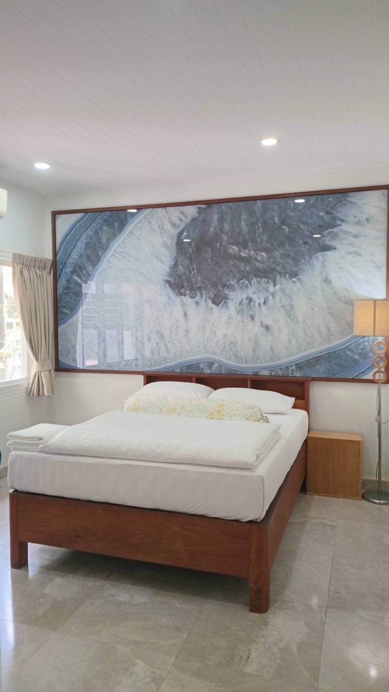 room 8